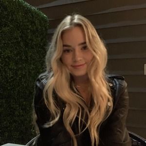 Meet your Posher, Hailey